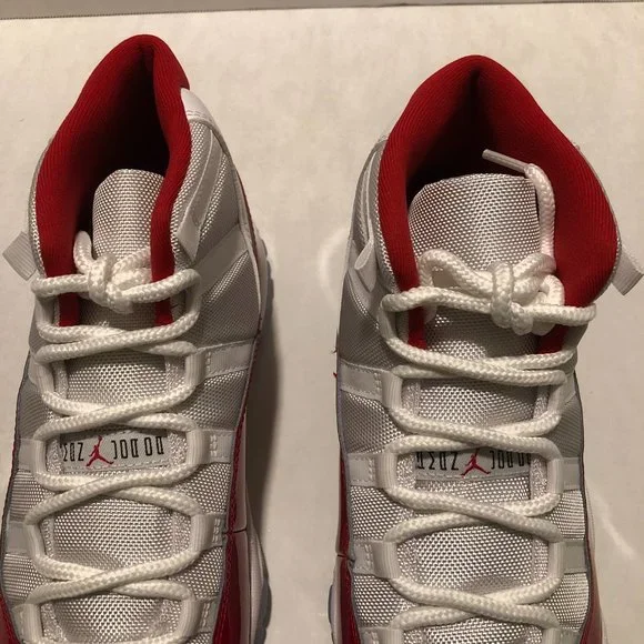 Air Jordan 11 Retro - Picture 5 of 5
